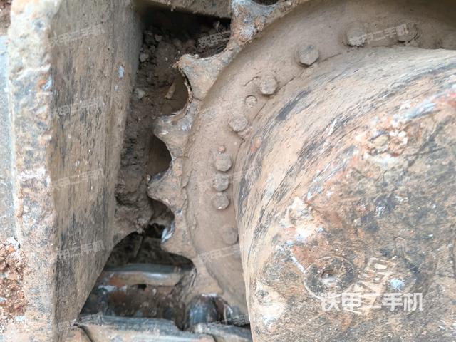 右驅(qū)動(dòng)輪（行走機(jī)構(gòu)）