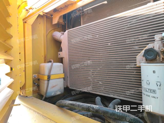 散热器正面(大件舱室) 散热器正面(大件舱室)