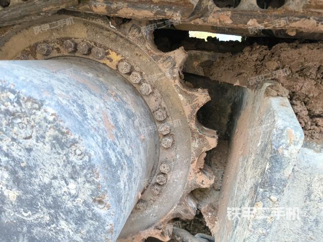 右側(cè)行走馬達蓋板（行走機構(gòu)）