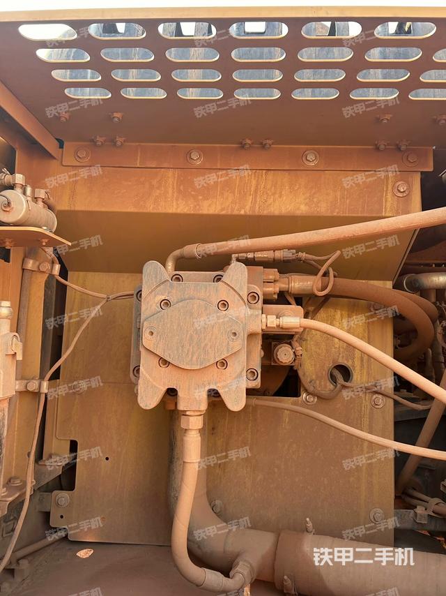 液壓泵室（大件艙室）