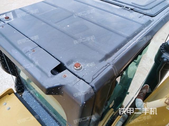 駕駛室頂部（整機(jī)外觀）