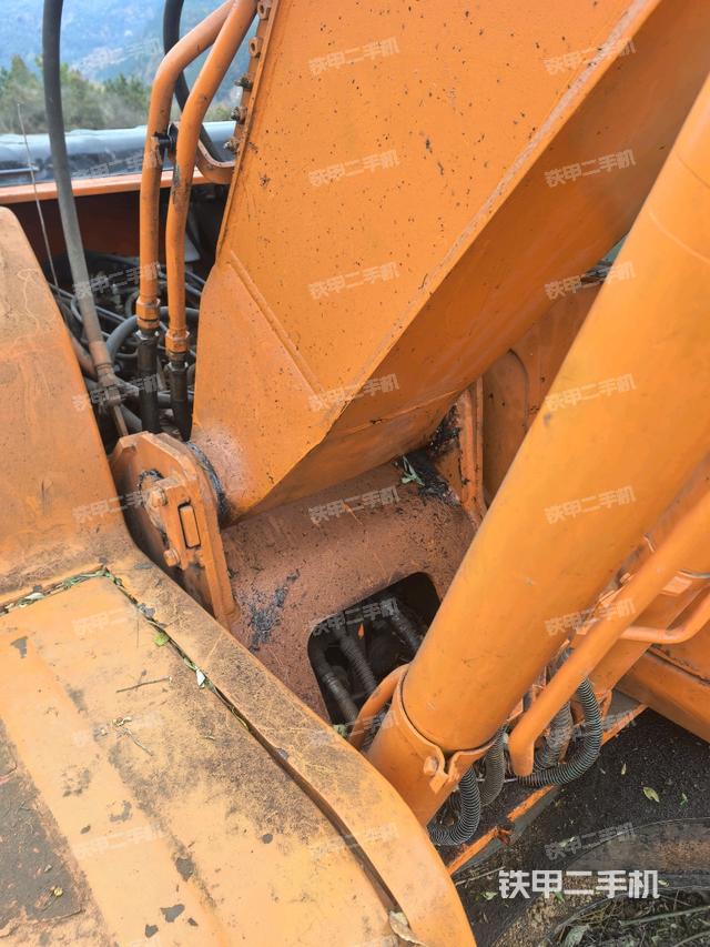 大臂根部?斜視（工作和回轉(zhuǎn)裝置）