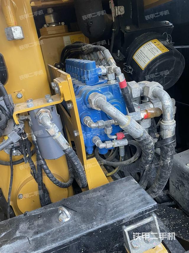 分配閥（上車部件）