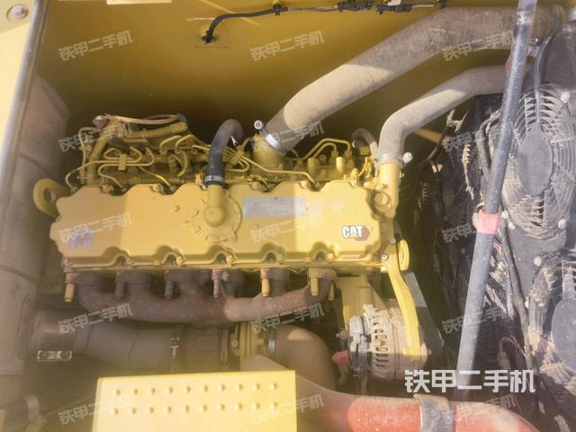 發(fā)動(dòng)機(jī)整體俯視(整機(jī)外觀) 發(fā)動(dòng)機(jī)整體俯視(整機(jī)外觀)