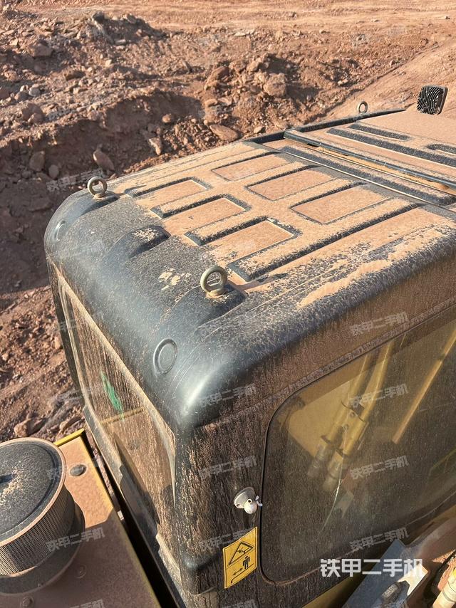 駕駛室頂部俯視（上車部件）