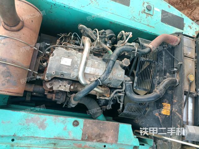 發(fā)動機室(上車部件) 發(fā)動機室(上車部件)