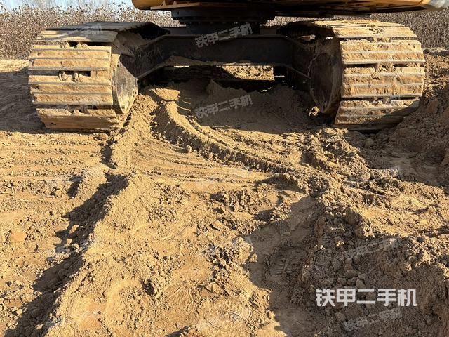 單側(cè)履帶整體（整機外觀）