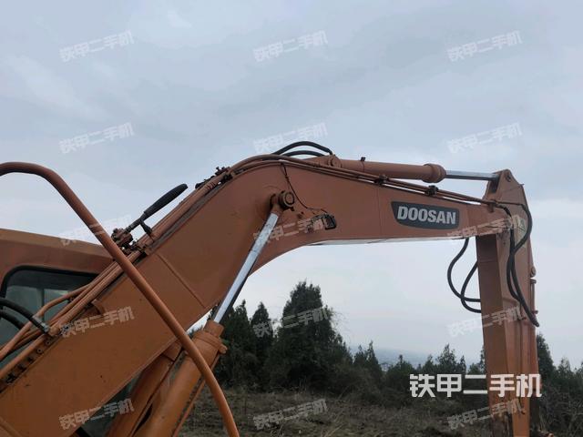 大臂整體?右側(cè)（工作和回轉(zhuǎn)裝置）