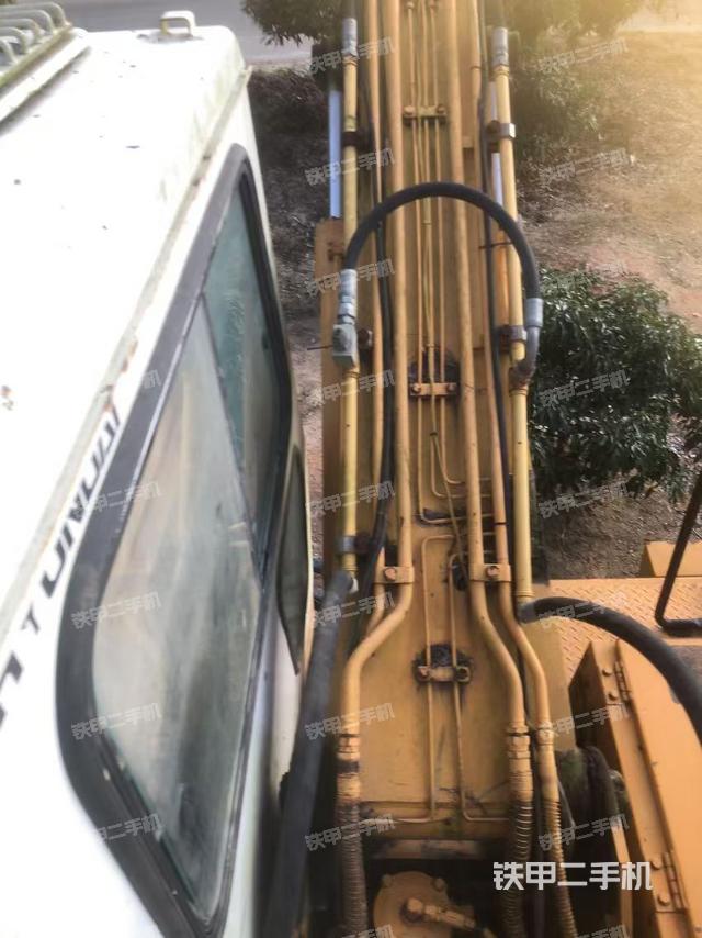 大臂油缸整體?豎拍（工作和回轉(zhuǎn)裝置）