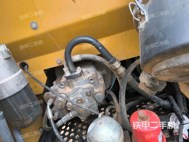 電瓶（大件艙室）