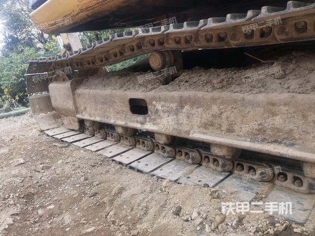 右驅(qū)動(dòng)輪（行走機(jī)構(gòu)）