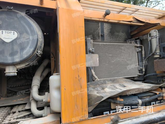 液壓泵斜45?右（大件艙室）