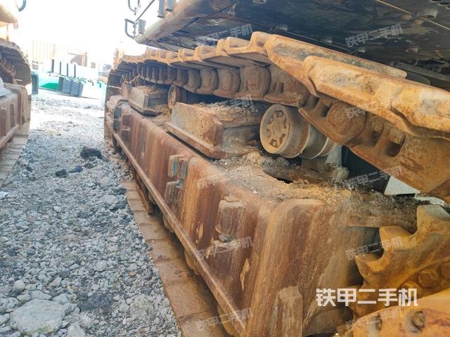 左側(cè)履帶整體?（行走機構(gòu)）