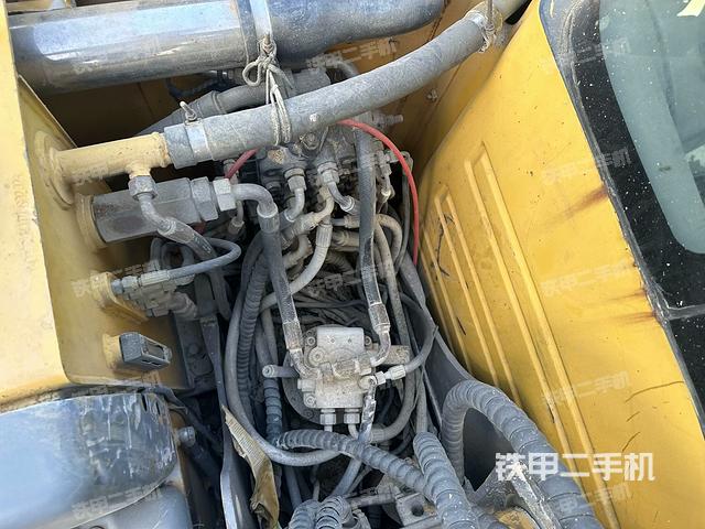 電瓶(大件艙室) 電瓶(大件艙室)