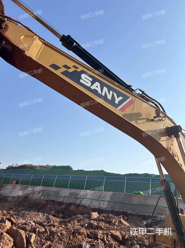 大臂整體?右側(cè)（工作和回轉(zhuǎn)裝置）