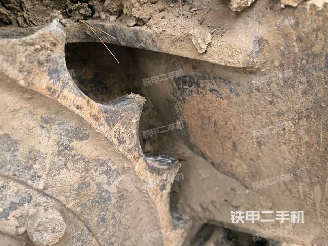 左托鏈輪和鏈筋（行走機(jī)構(gòu)）