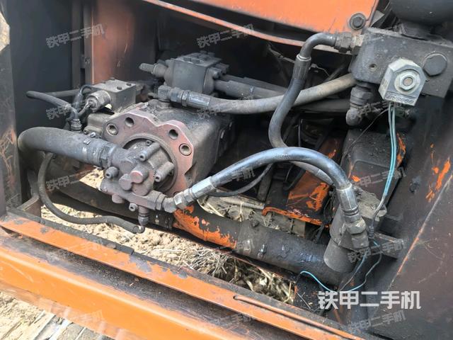 液壓泵斜45?左（大件艙室）