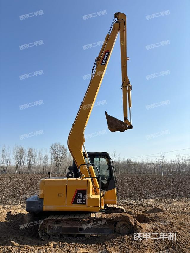 整機右后45°（整機外觀）