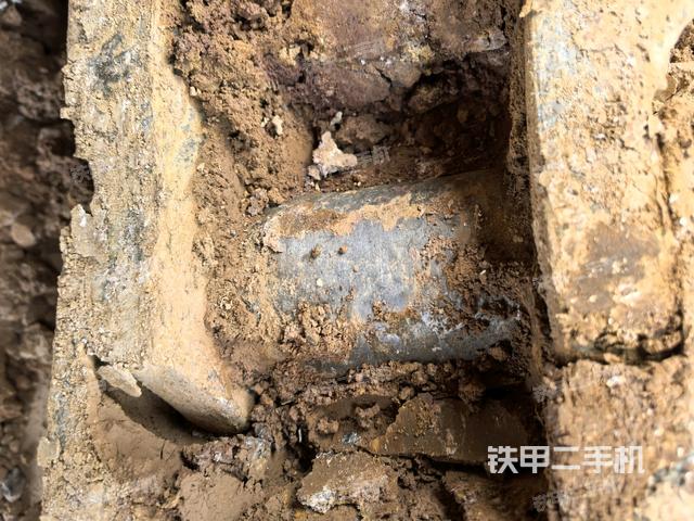 左驅(qū)動(dòng)輪（行走機(jī)構(gòu)）