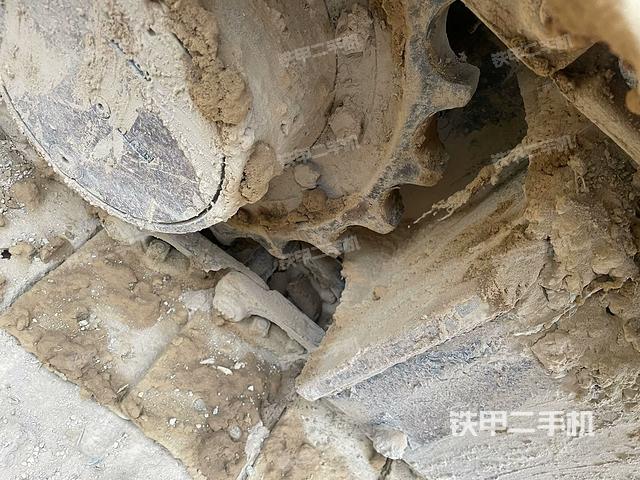 右側履帶整體?（行走機構）