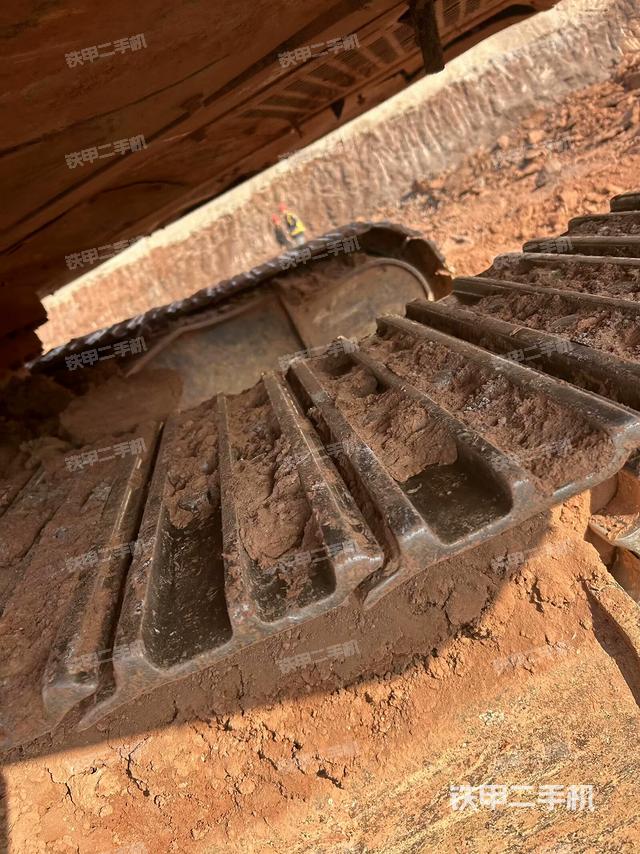 左導(dǎo)向輪（行走機構(gòu)）