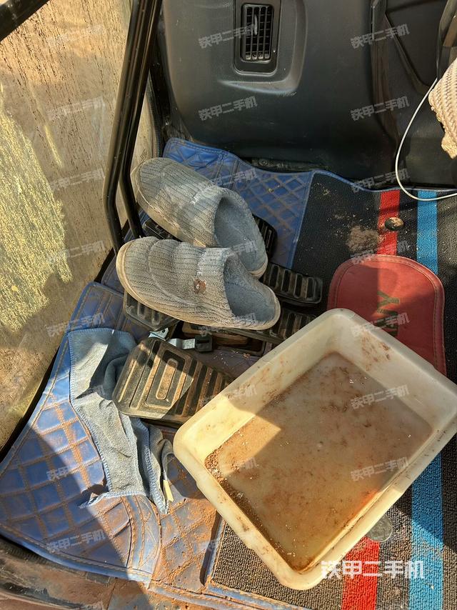 座椅后部（駕駛室部分）