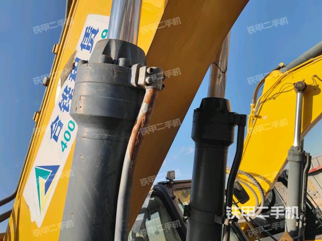 大臂油缸整體?豎拍（工作和回轉(zhuǎn)裝置）