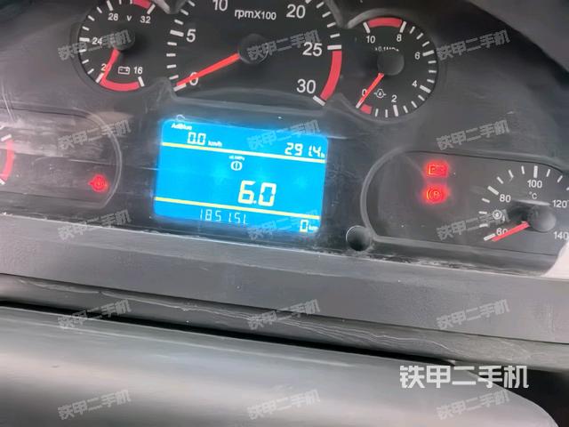 小時(shí)表里程數(shù)(駕駛室部分) 小時(shí)表里程數(shù)(駕駛室部分)