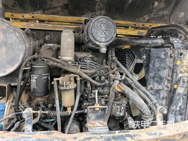 發(fā)動(dòng)機(jī)室(上車(chē)部件) 發(fā)動(dòng)機(jī)室(上車(chē)部件)