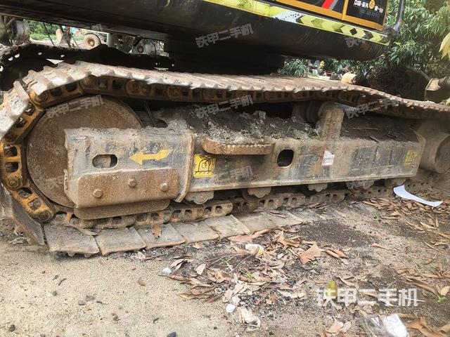 右側(cè)履帶整體?（行走機(jī)構(gòu)）