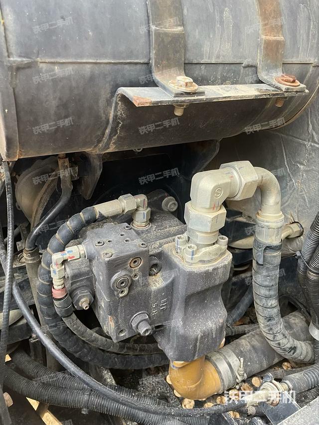 液壓泵室（大件艙室）