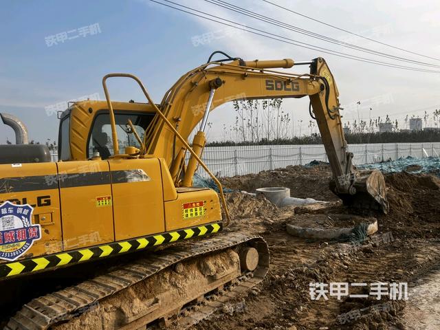 整機(jī)右后45°(整機(jī)外觀) 整機(jī)右后45°(整機(jī)外觀)