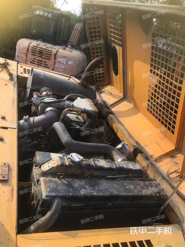 散熱器正面（大件艙室）