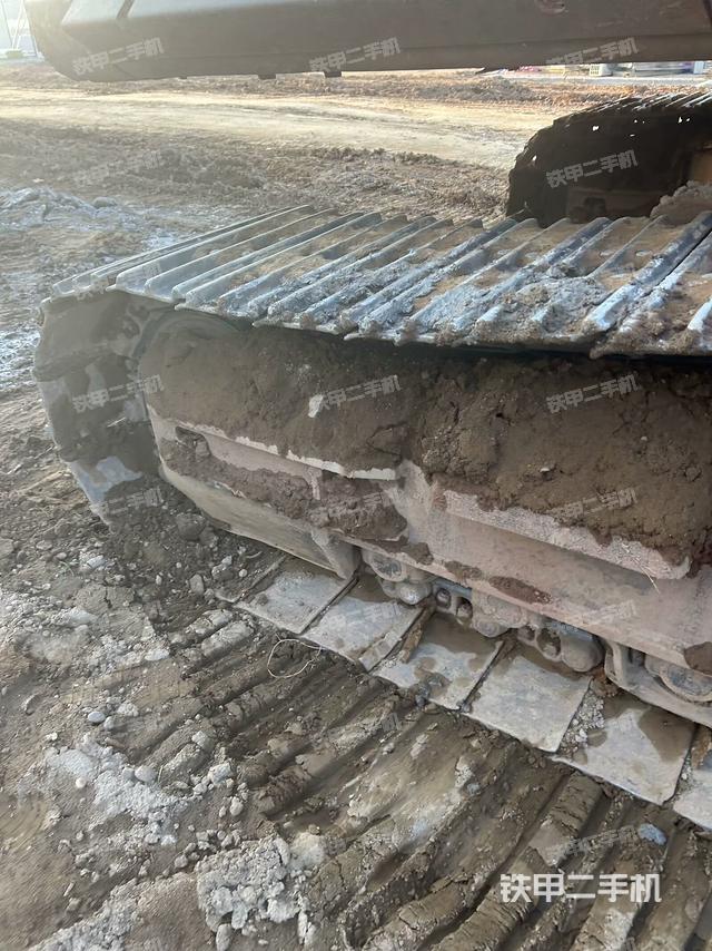 右側(cè)履帶整體（行走機構(gòu)）