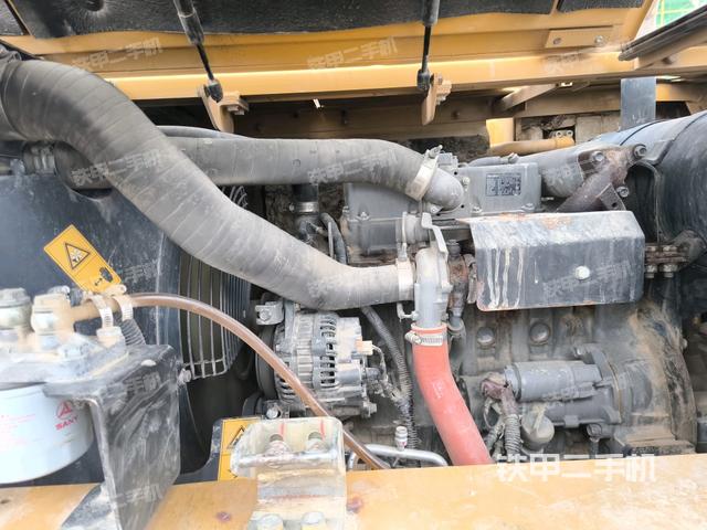 發(fā)動機整體俯視(整機外觀) 發(fā)動機整體俯視(整機外觀)