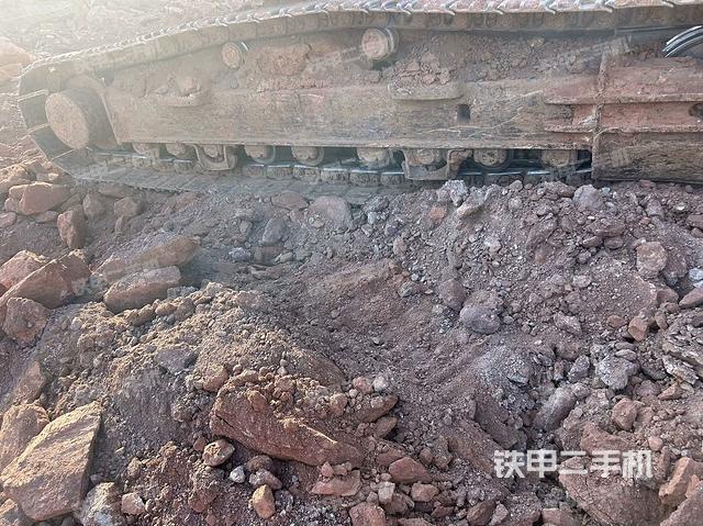 左側(cè)履帶整體?（行走機(jī)構(gòu)）