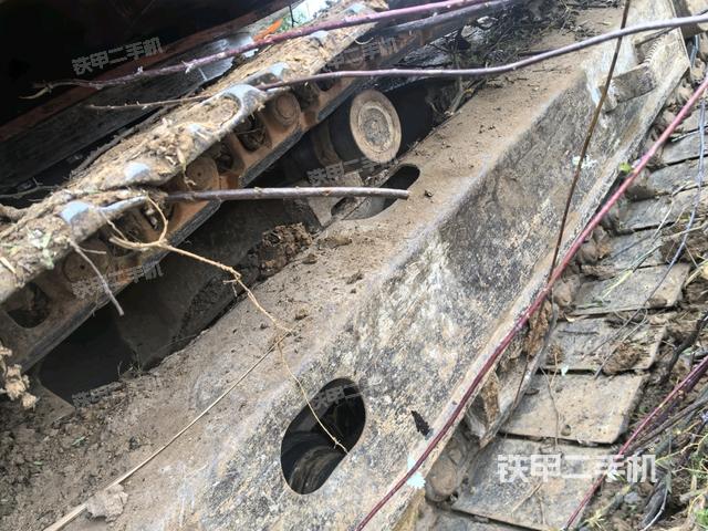 右側(cè)履帶整體（行走機(jī)構(gòu)）