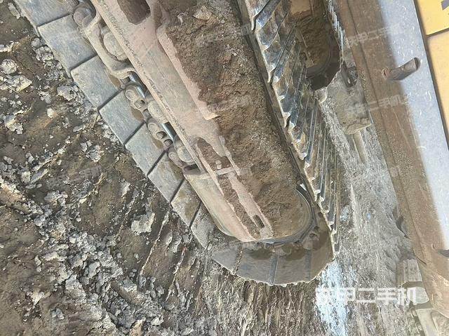 右側(cè)行走馬達蓋板（行走機構(gòu)）