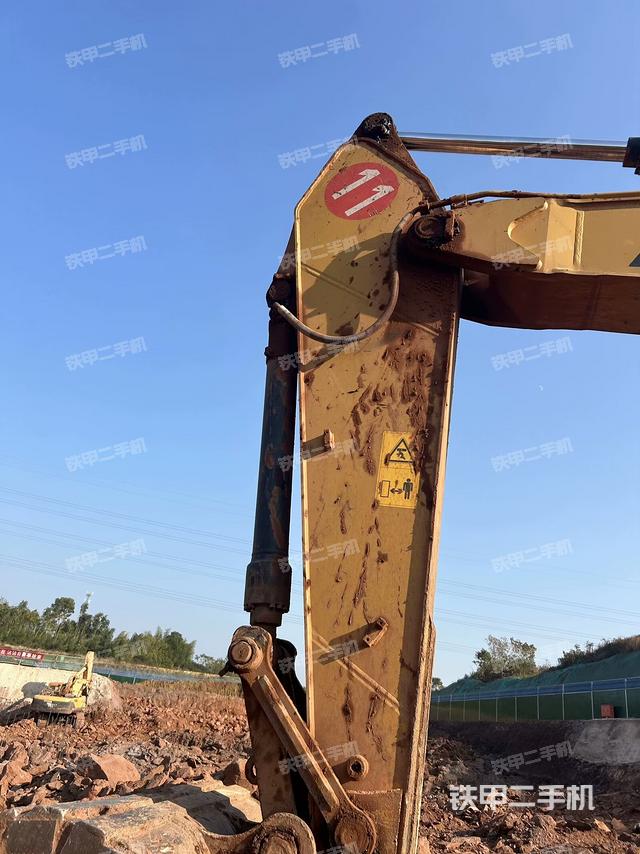 小臂整體左后（工作和回轉(zhuǎn)裝置）