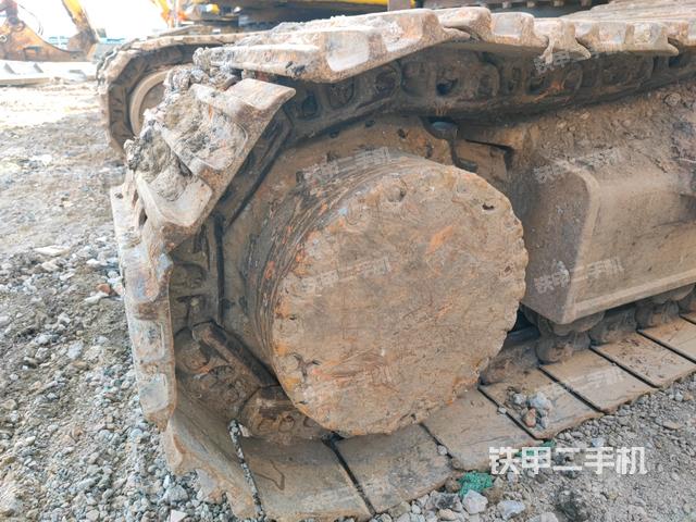 左驱动轮(行走机构) 左驱动轮(行走机构)