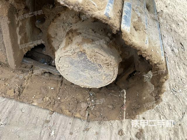 右驅(qū)動輪（行走機構）