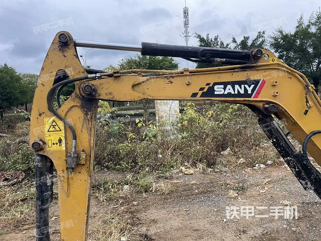 小臂整體右前(工作和回轉(zhuǎn)裝置) 小臂整體右前(工作和回轉(zhuǎn)裝置)