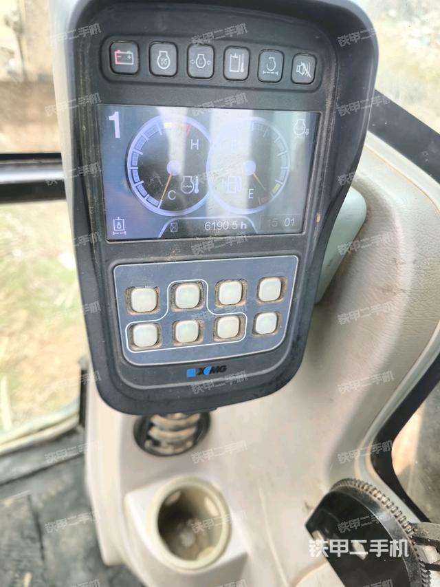 ?駕駛室正側(cè)（駕駛室部分）