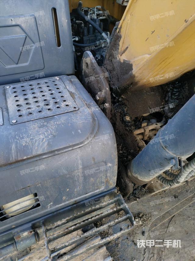 大臂根部?斜視（工作和回轉(zhuǎn)裝置）