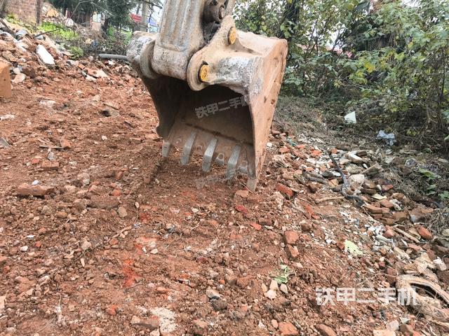 大臂背部俯視（工作和回轉(zhuǎn)裝置）