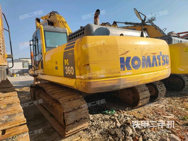 右后45(整机外观) 右后45(整机外观)