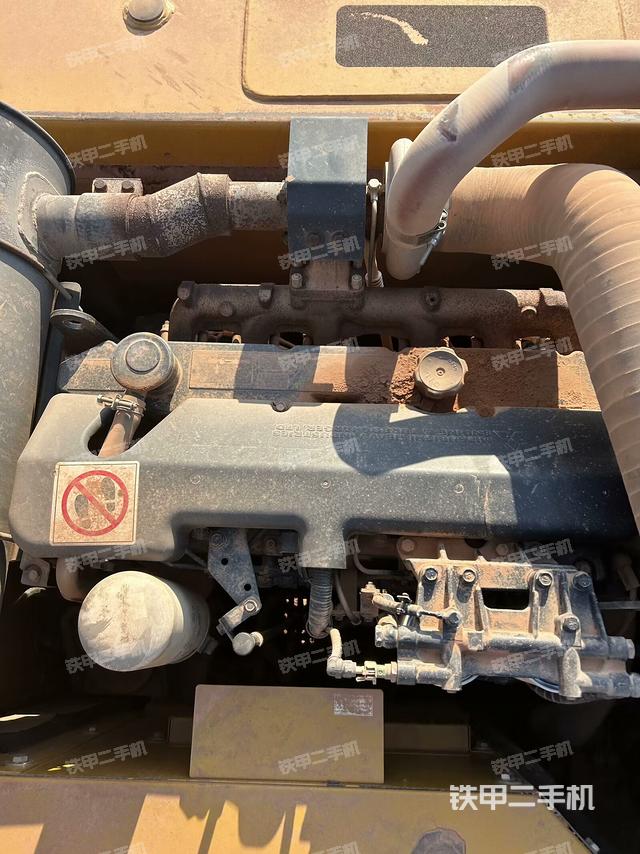 發(fā)動(dòng)機(jī)室（上車部件）