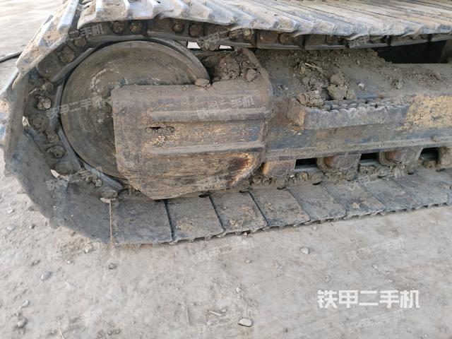 左側(cè)履帶整體?（行走機(jī)構(gòu)）