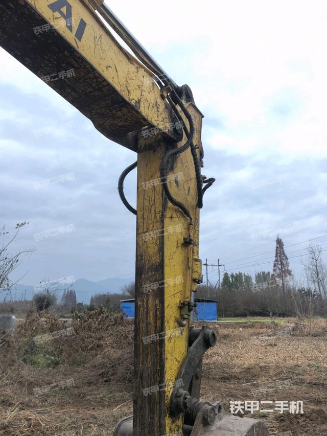 小臂整體右前(工作和回轉(zhuǎn)裝置) 小臂整體右前(工作和回轉(zhuǎn)裝置)