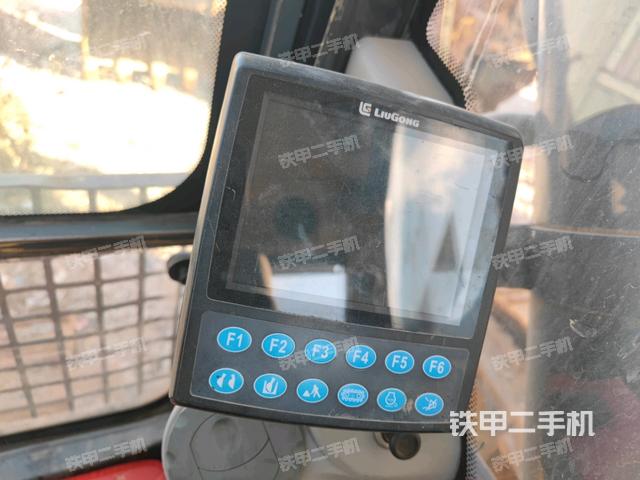 小时表(驾驶室部分) 小时表(驾驶室部分)